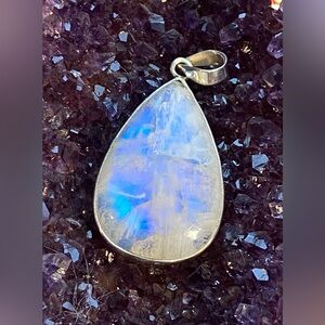 NWOT Premium Rainbow Moonstone Teardrop Pendant, 925 Sterling Silver